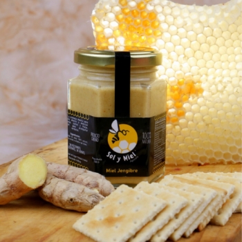 miel y abeja